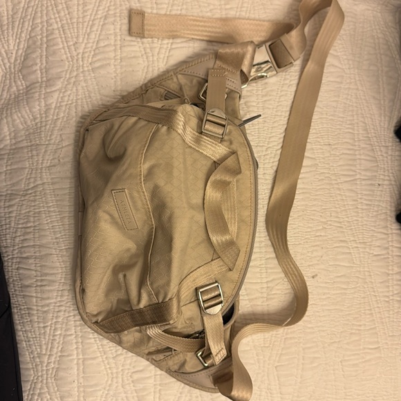 Athleta Crossbody/Belt Bag - Picture 2 of 5